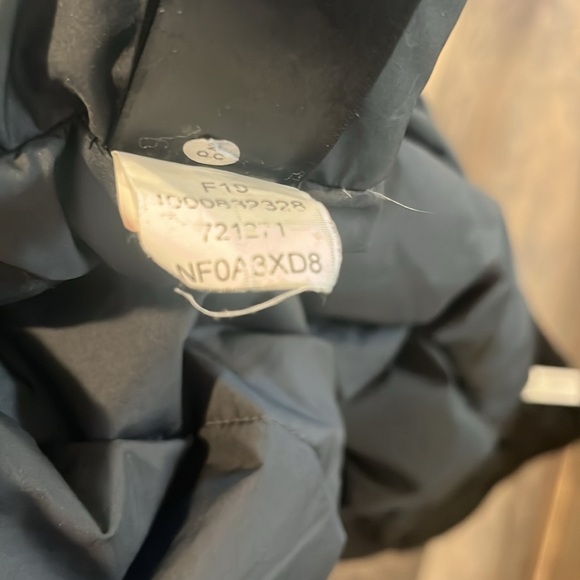 The North Face Winter Parka - Picture 4 of 4